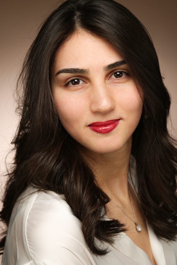 Nesrine Battoul Debabèche